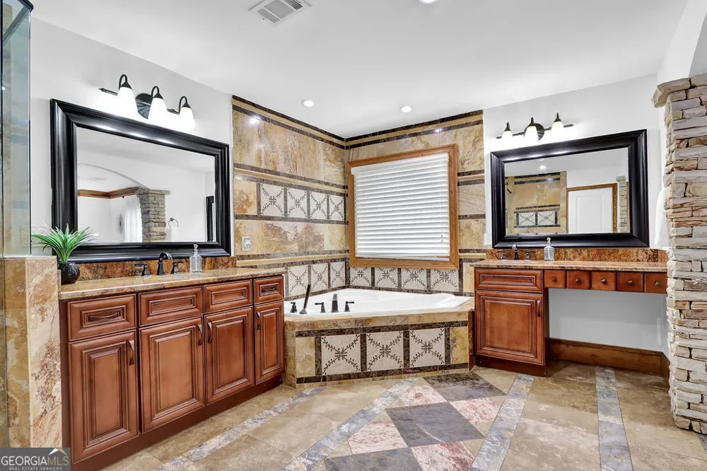 4081 Ashford Dunwoody RD NE Brookhaven, GA 30319