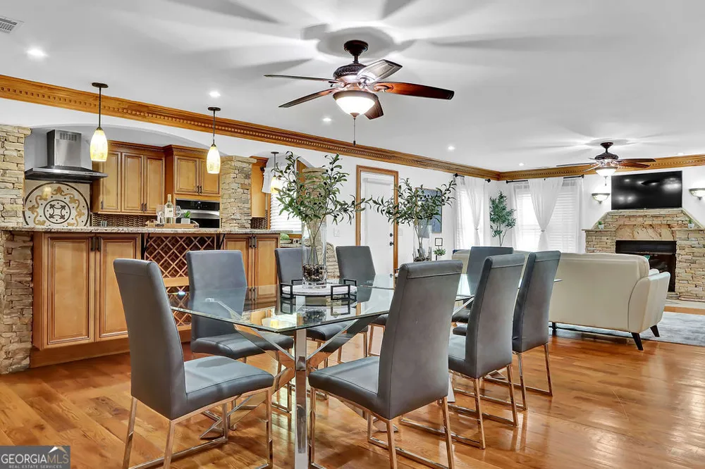 4081 Ashford Dunwoody RD NE Brookhaven, GA 30319