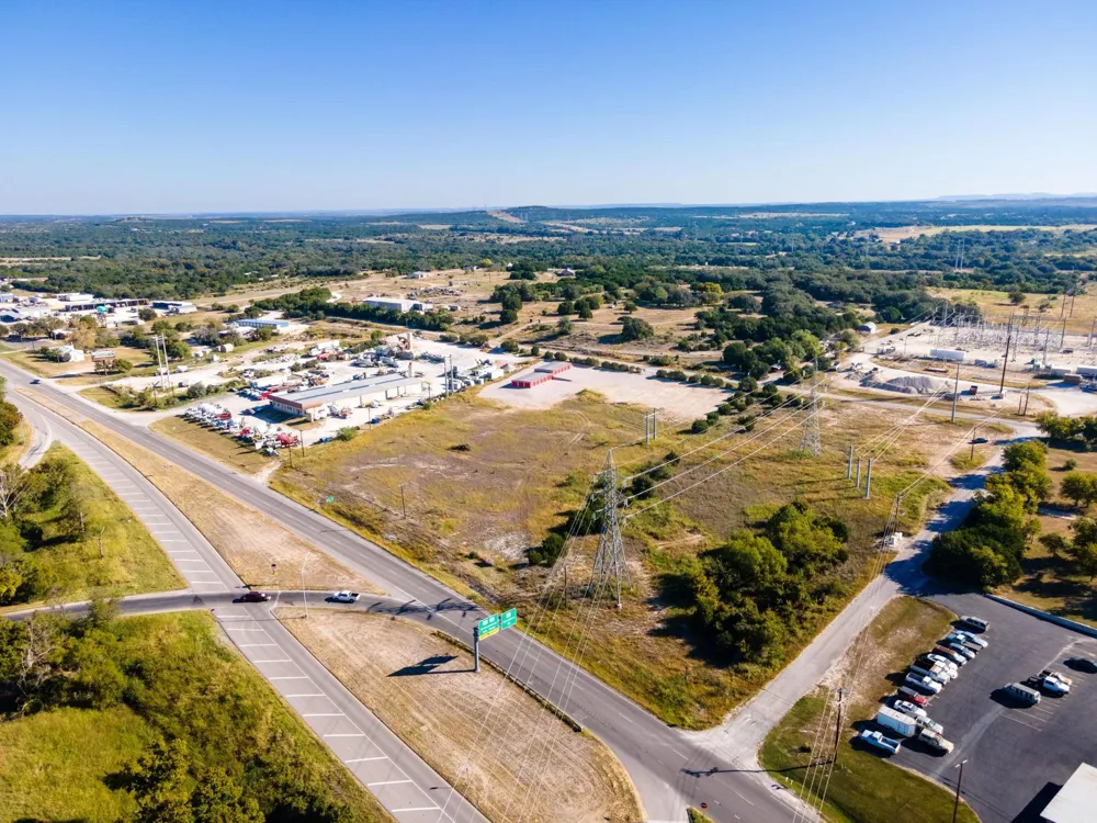 1550 Us Highway 281 Lampasas, TX 76550