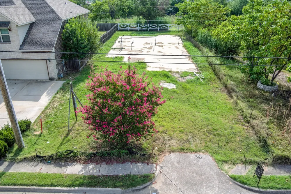 630 Irving Heights Drive Irving, TX 75061
