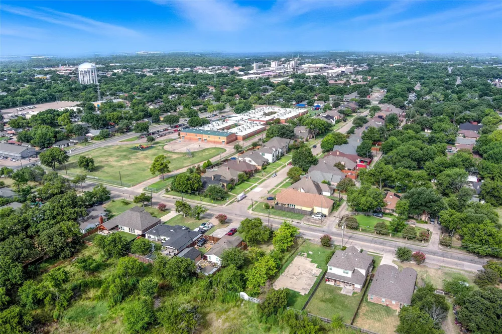630 Irving Heights Drive Irving, TX 75061