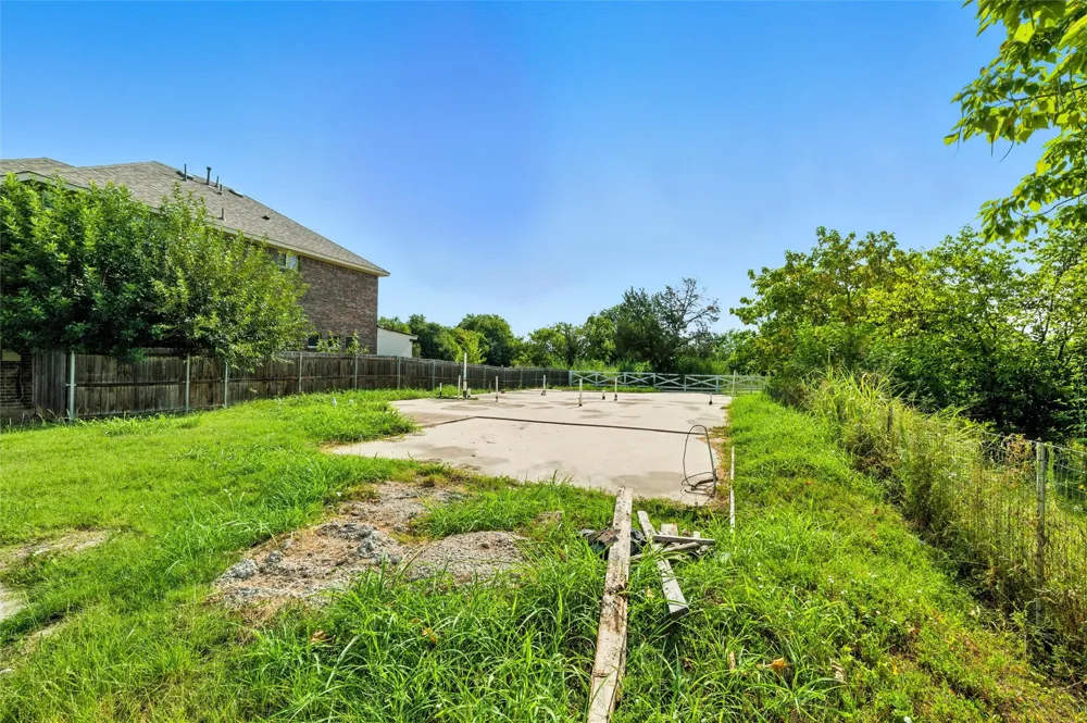 630 Irving Heights Drive Irving, TX 75061