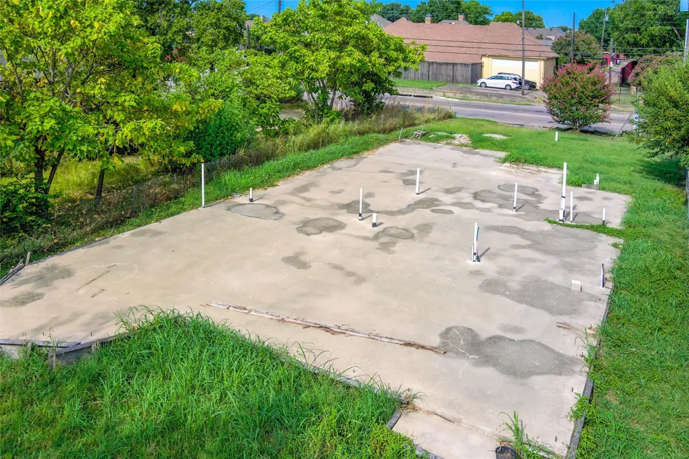 630 Irving Heights Drive Irving, TX 75061