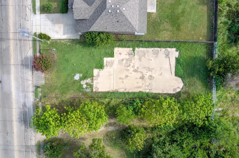 630 Irving Heights Drive Irving, TX 75061