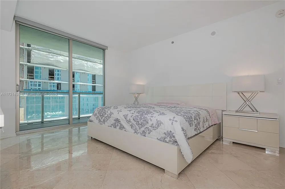 55 SE 6th St #1507 Miami, FL 33131