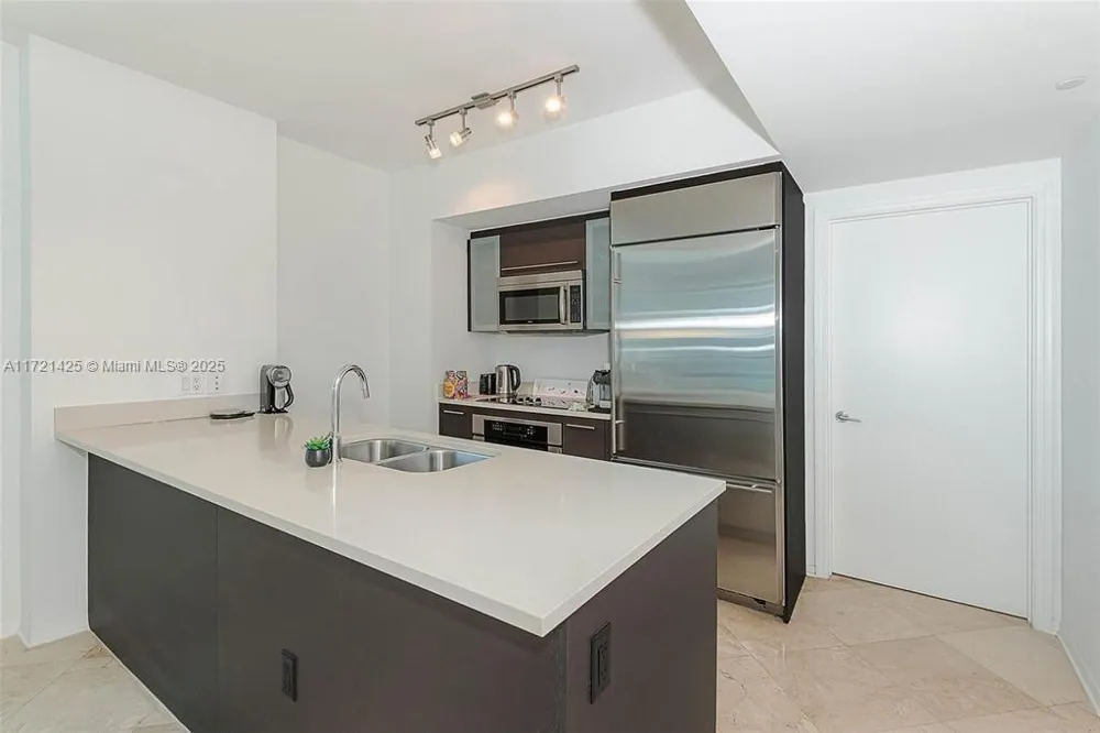 55 SE 6th St #1507 Miami, FL 33131