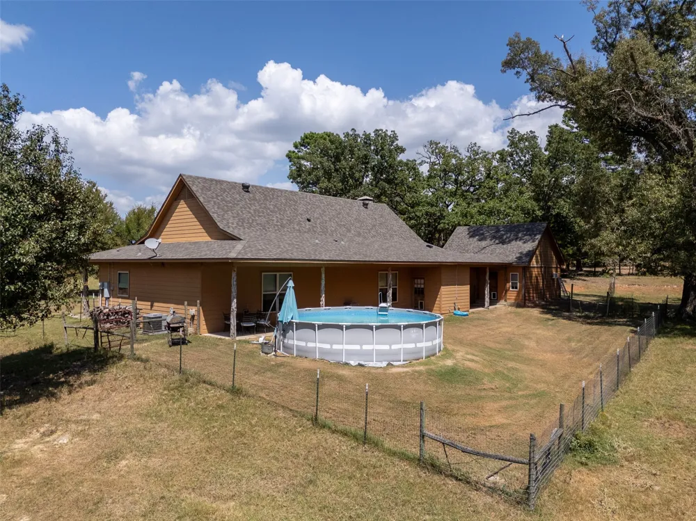 12701 FM 2010 Chandler, TX 75758