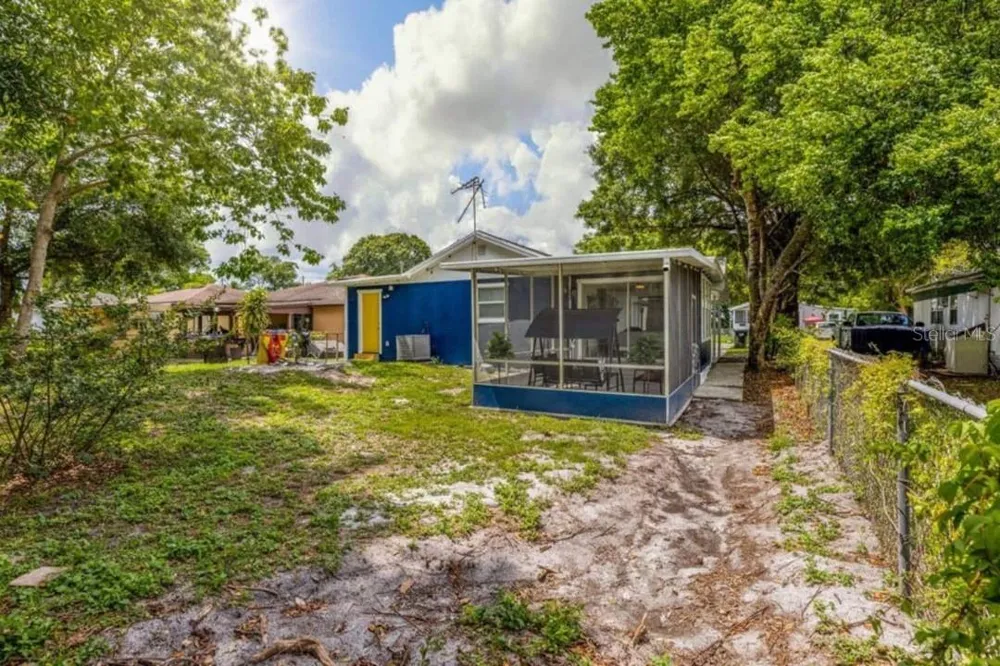 7524 MARIETTA STREET Orlando, FL 32807