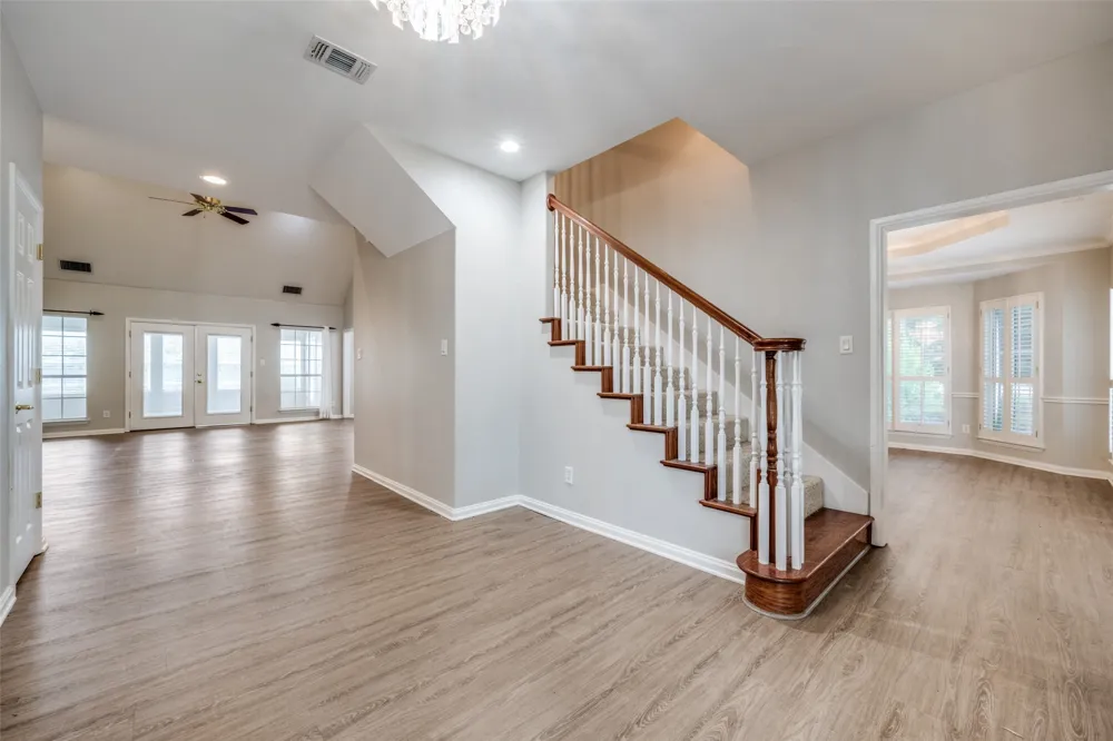 500 Navajo Court Runaway Bay, TX 76426