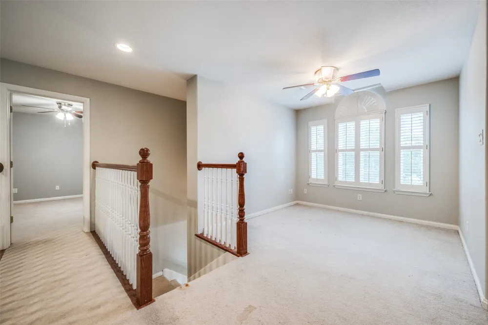 500 Navajo Court Runaway Bay, TX 76426