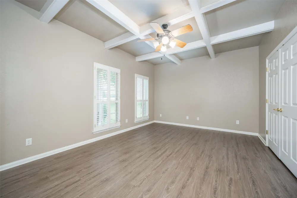 500 Navajo Court Runaway Bay, TX 76426