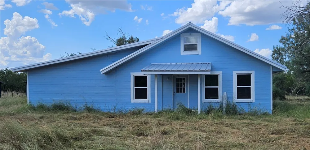 21236 County Road 1456 Mathis, TX 78368