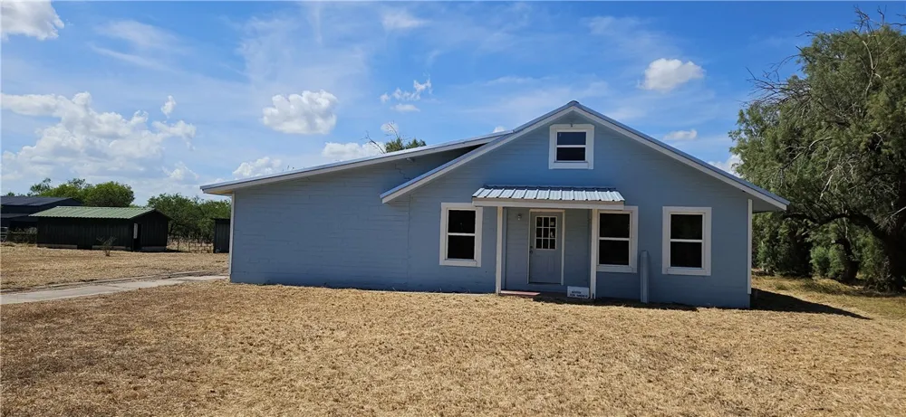 21236 County Road 1456 Mathis, TX 78368