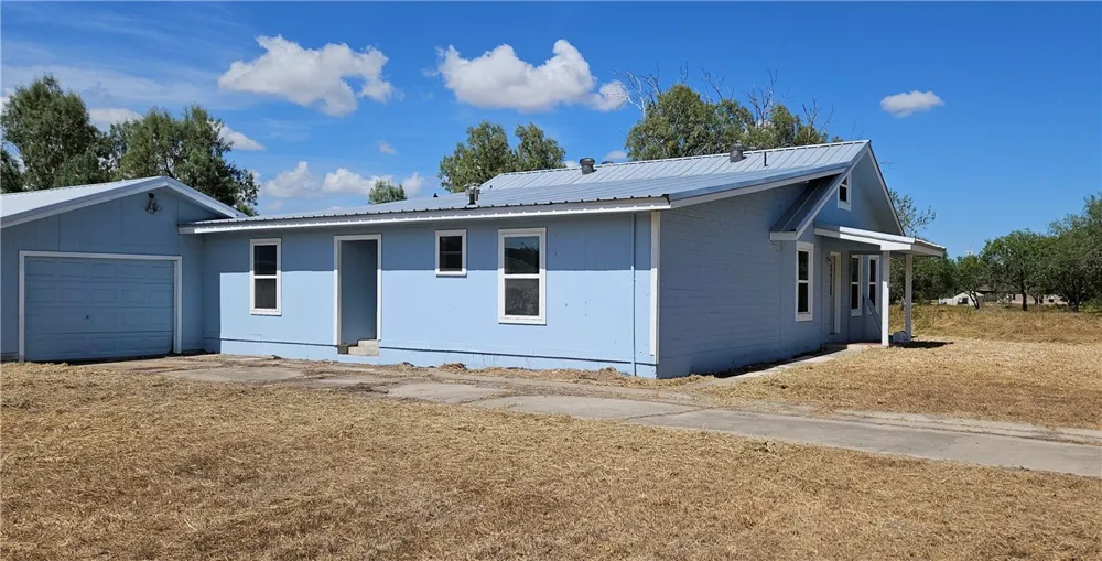 21236 County Road 1456 Mathis, TX 78368