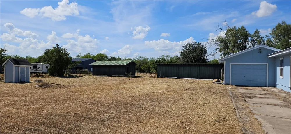 21236 County Road 1456 Mathis, TX 78368