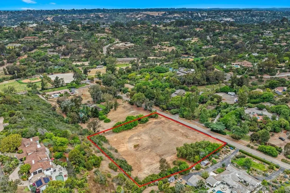 4919 El Secreto Rancho Santa Fe, CA 92067