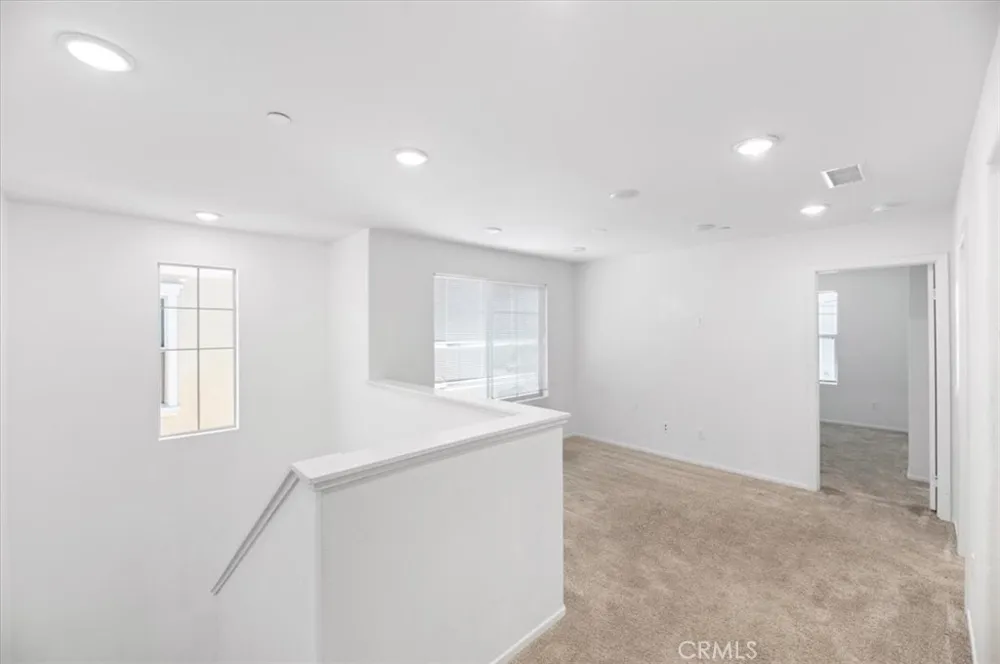 938 W Jasmine Way Rialto, CA 92376