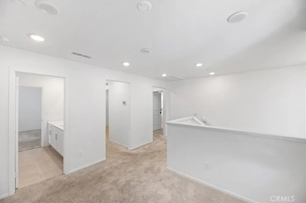 938 W Jasmine Way Rialto, CA 92376