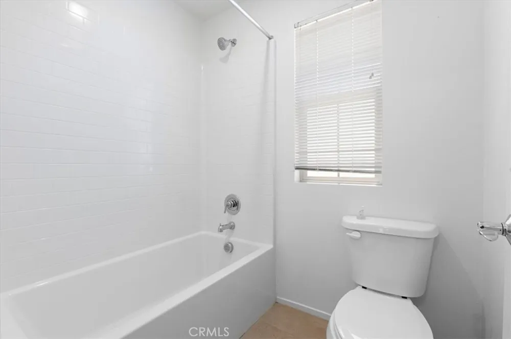 938 W Jasmine Way Rialto, CA 92376