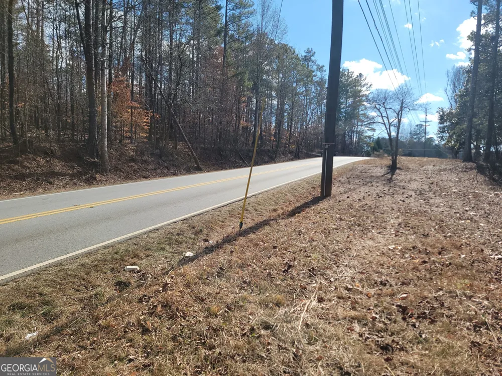 1855 S Flat Rock RD Douglasville, GA 30134