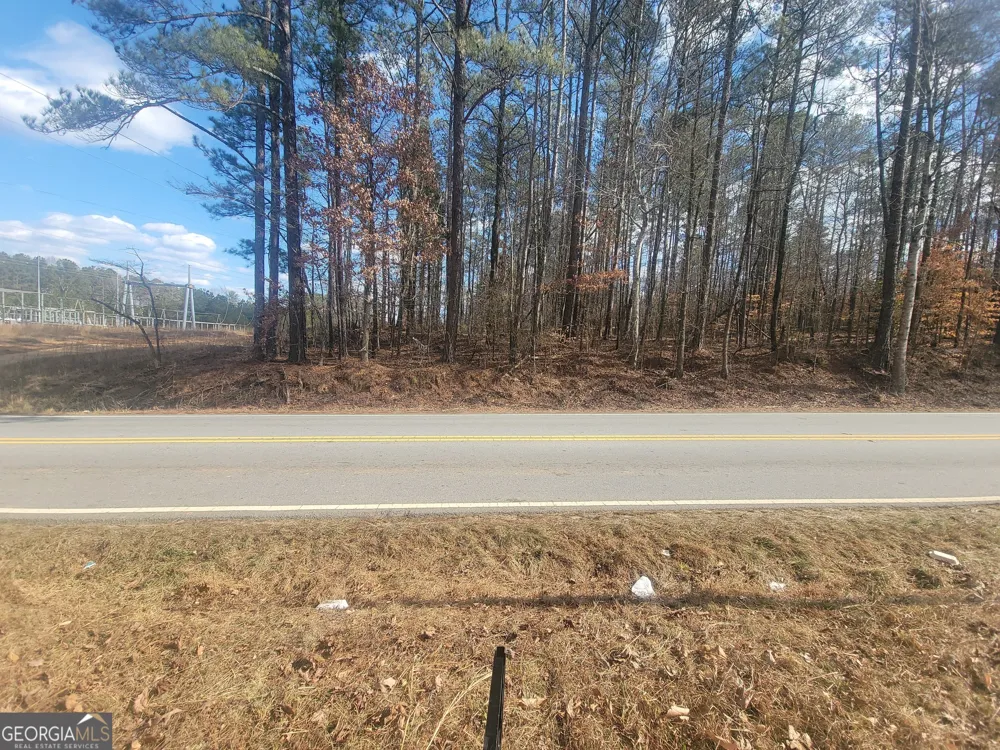 1855 S Flat Rock RD Douglasville, GA 30134