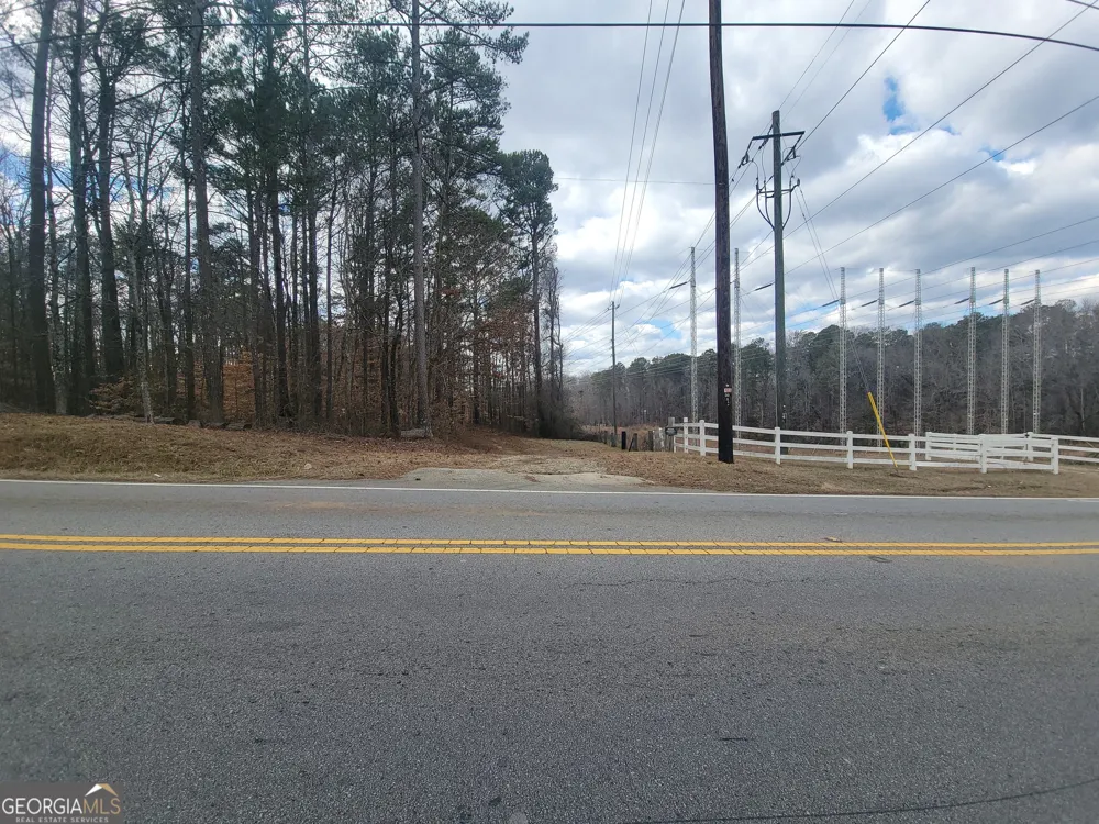 1855 S Flat Rock RD Douglasville, GA 30134