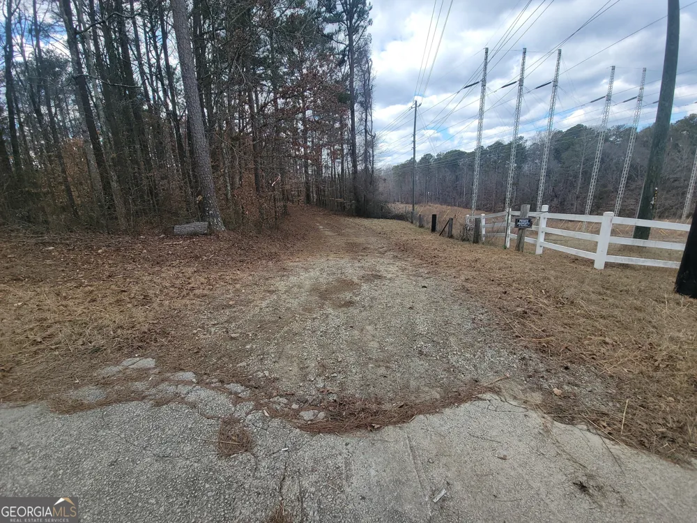 1855 S Flat Rock RD Douglasville, GA 30134