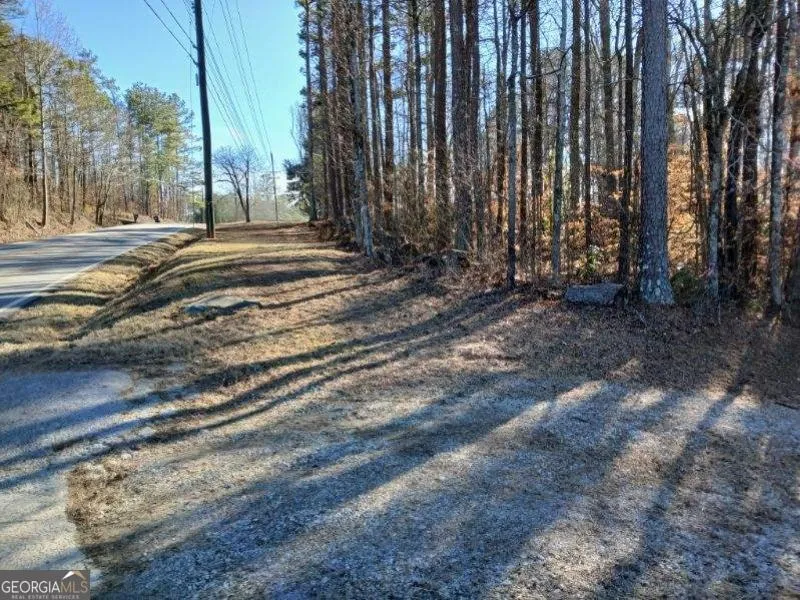 1855 S Flat Rock RD Douglasville, GA 30134