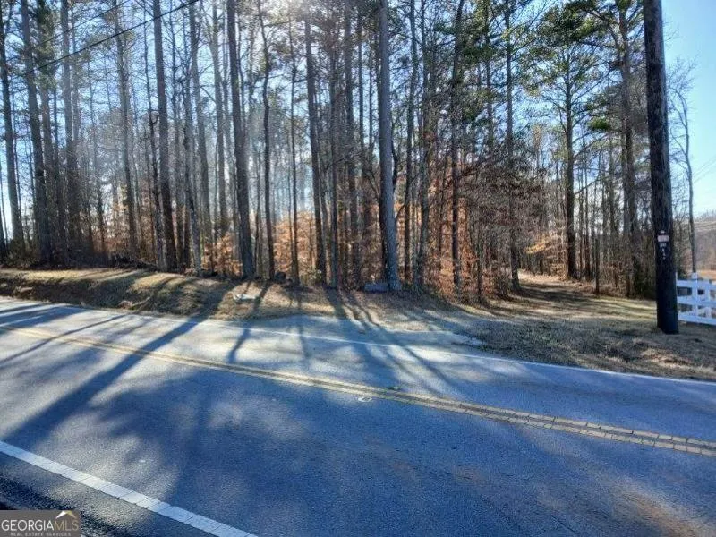 1855 S Flat Rock RD Douglasville, GA 30134