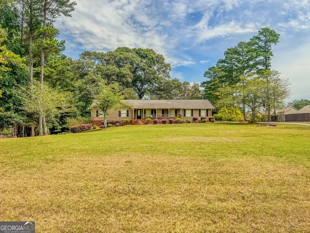 1152 Harbins RD Dacula, GA 30019