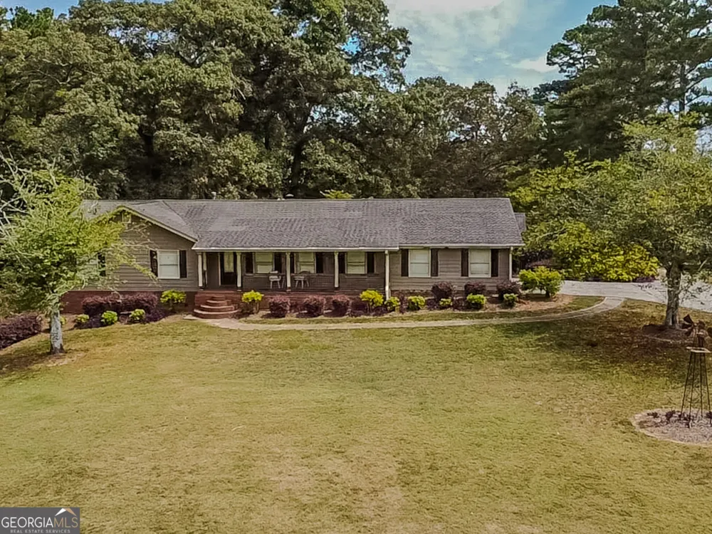1152 Harbins RD Dacula, GA 30019