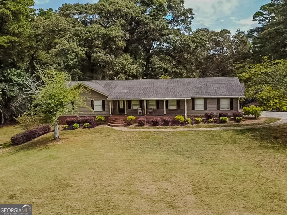 1152 Harbins RD Dacula, GA 30019