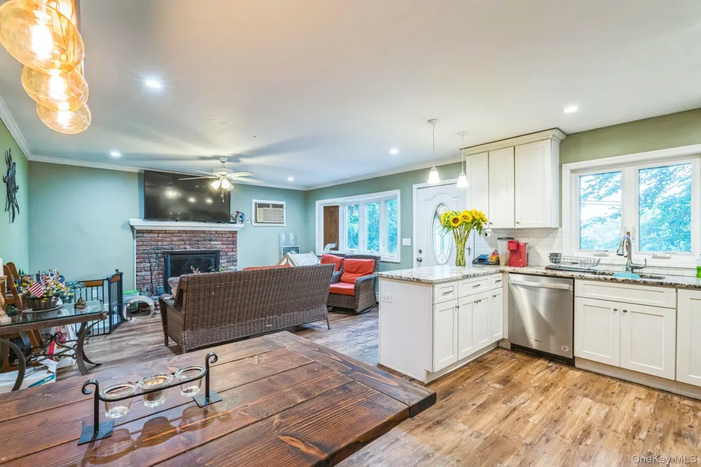 39 Willow Road Rocky Point, NY 11778