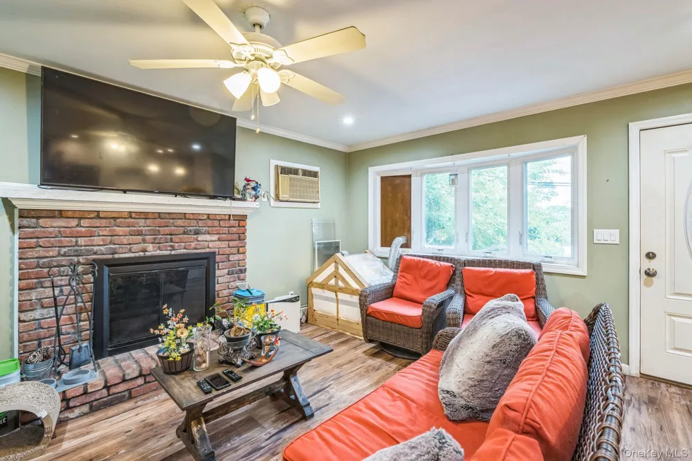 39 Willow Road Rocky Point, NY 11778