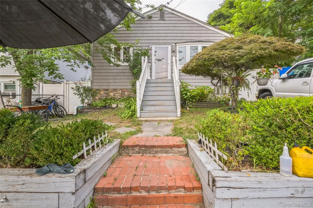 39 Willow Road Rocky Point, NY 11778