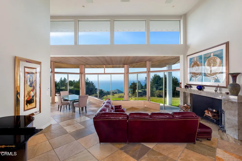 43850 Buckhorn Cove Road E Little River, CA 95456