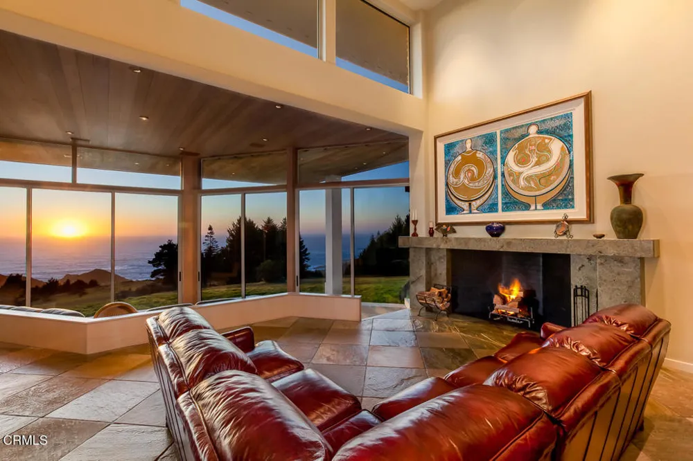 43850 Buckhorn Cove Road E Little River, CA 95456
