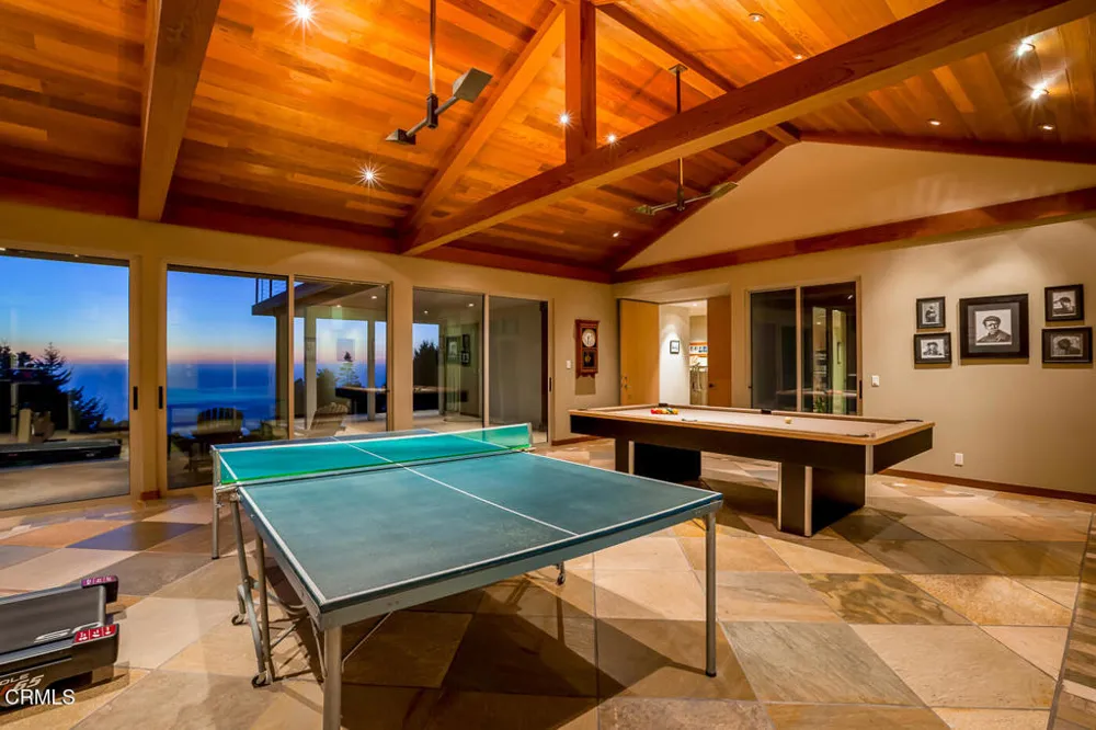43850 Buckhorn Cove Road E Little River, CA 95456