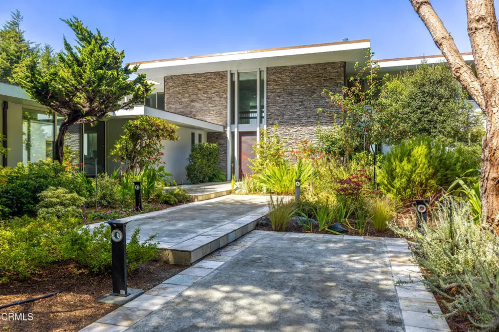 43850 Buckhorn Cove Road E Little River, CA 95456