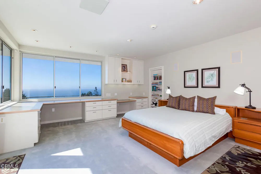 43850 Buckhorn Cove Road E Little River, CA 95456