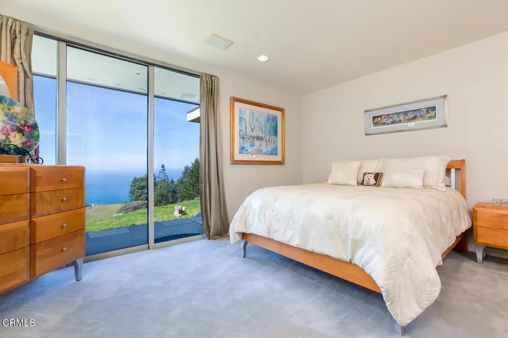 43850 Buckhorn Cove Road E Little River, CA 95456