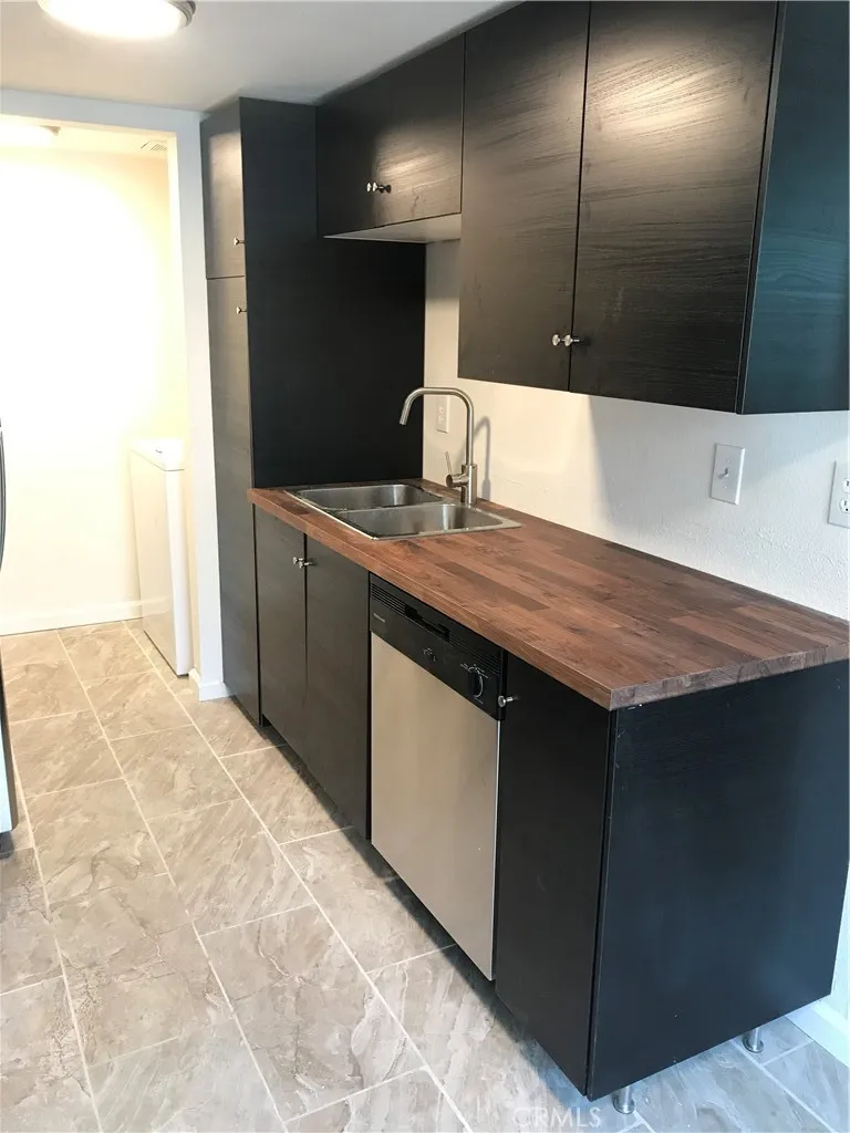 454 E Avenue Q3 #5 Palmdale, CA 93550