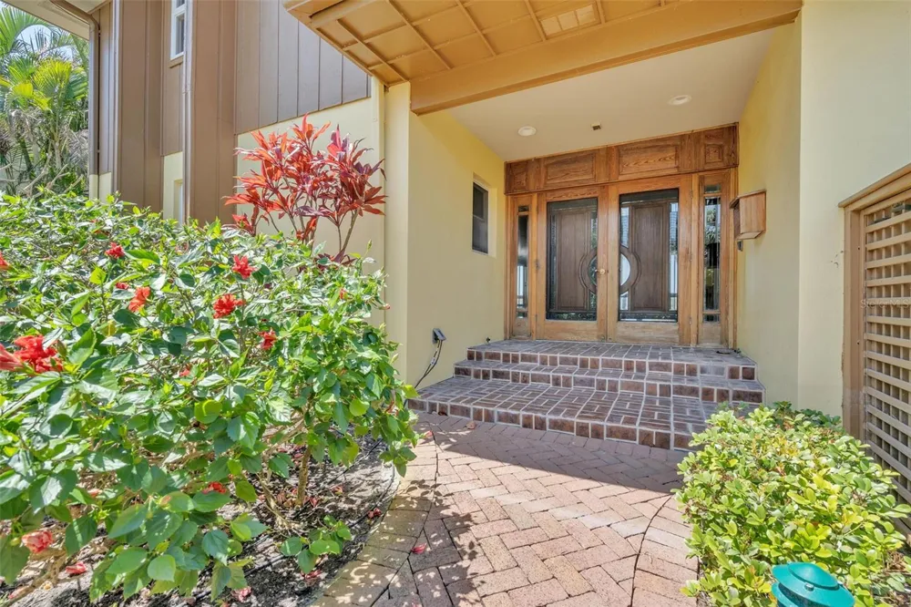 1058 ELDORADO AVENUE Clearwater Beach, FL 33767