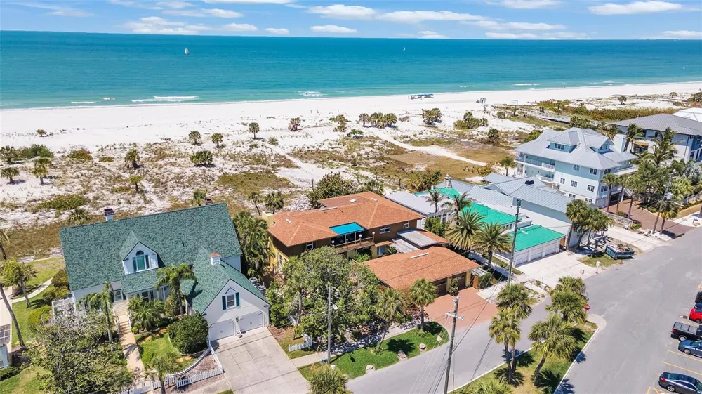 1058 ELDORADO AVENUE Clearwater Beach, FL 33767