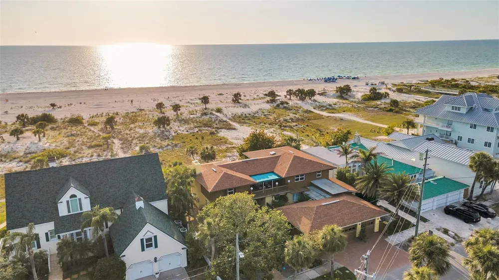 1058 ELDORADO AVENUE Clearwater Beach, FL 33767
