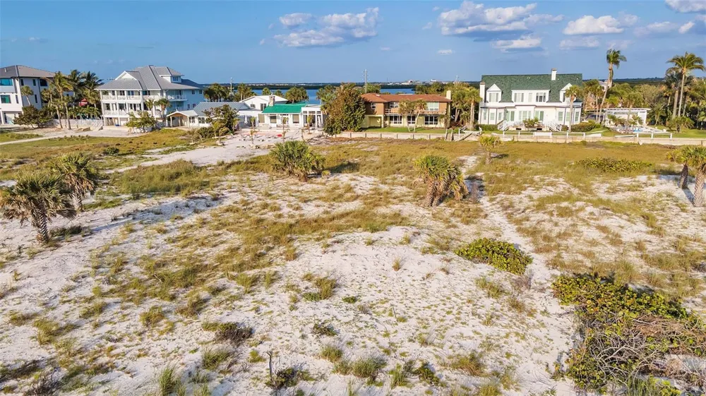 1058 ELDORADO AVENUE Clearwater Beach, FL 33767