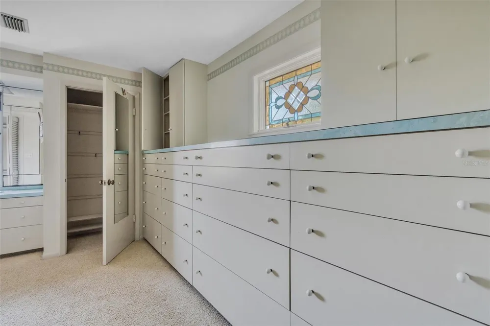 1058 ELDORADO AVENUE Clearwater Beach, FL 33767