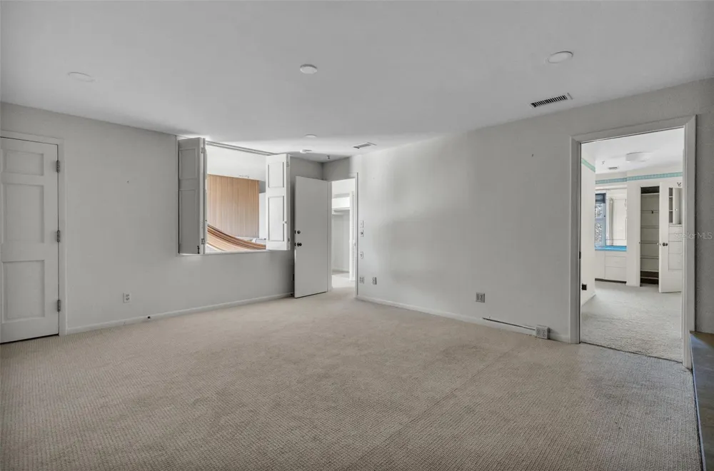 1058 ELDORADO AVENUE Clearwater Beach, FL 33767