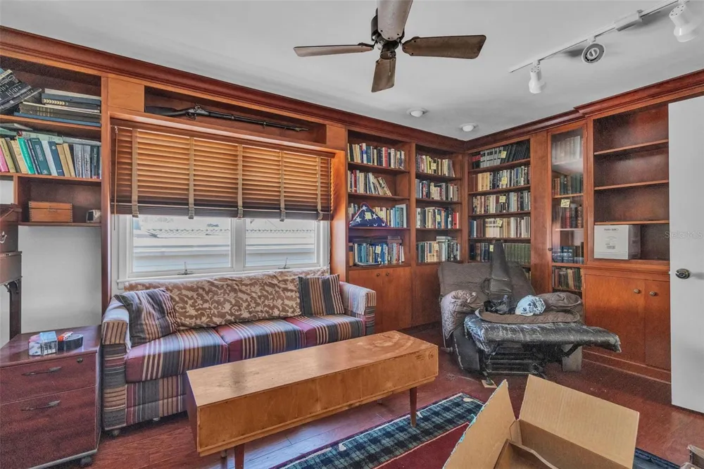 1058 ELDORADO AVENUE Clearwater Beach, FL 33767