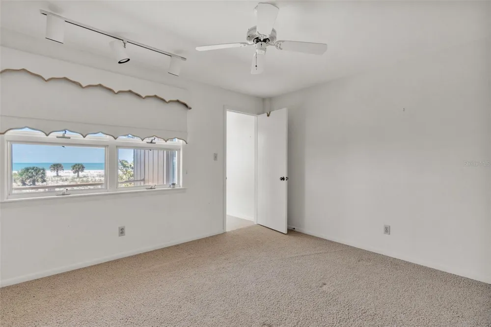 1058 ELDORADO AVENUE Clearwater Beach, FL 33767